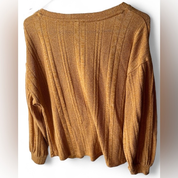 For The Republic Yellow Long Sleeve Sweater Medium - Picture 4 of 5